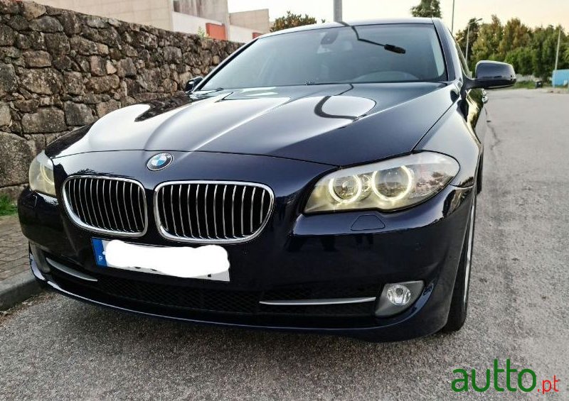 2011' BMW 520 Ver-D photo #3