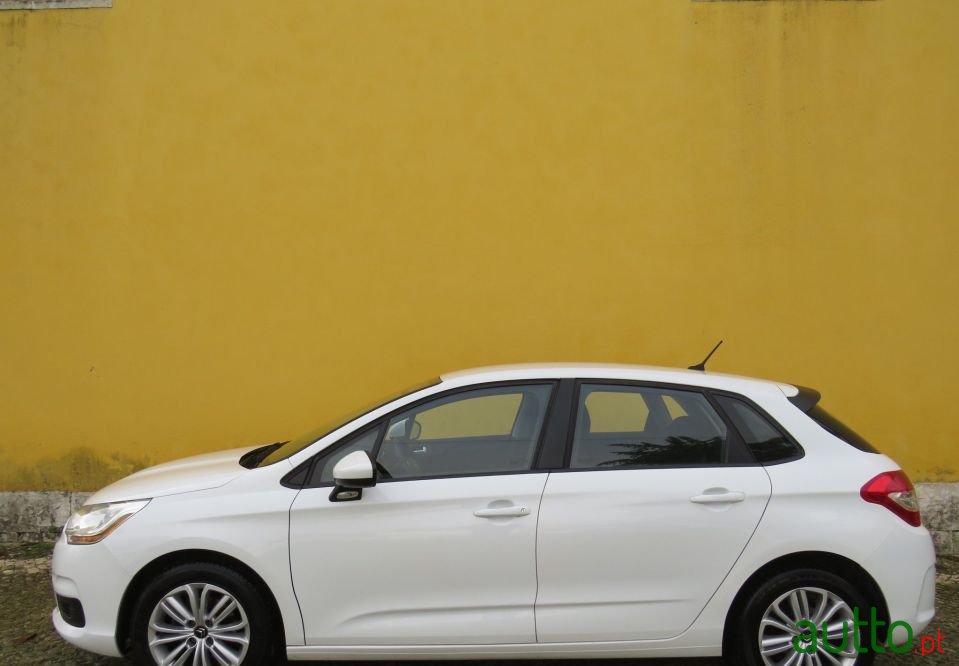 2017' Citroen C4 photo #6