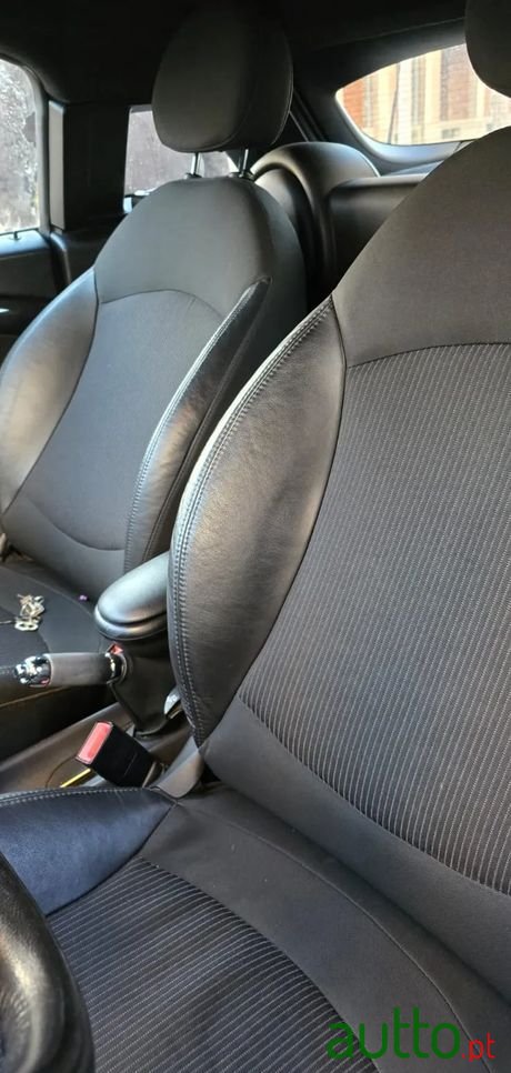 2012' MINI Coupé Cooper S photo #5