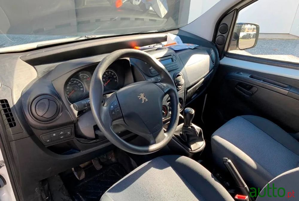 2017' Peugeot Bipper Tepee photo #6