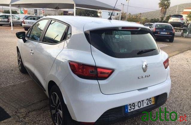 2014' Renault Clio 1.2 16V Confort photo #2