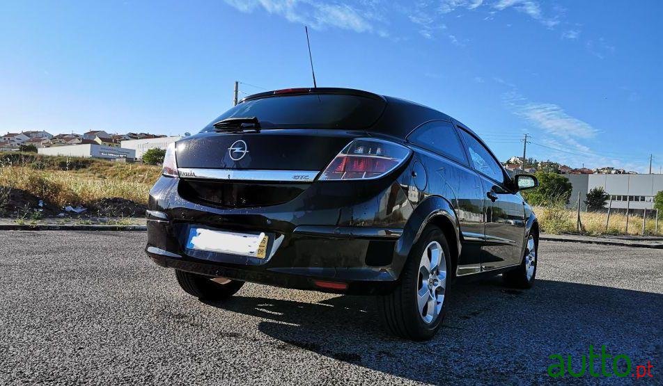 2005' Opel Astra GTc photo #3