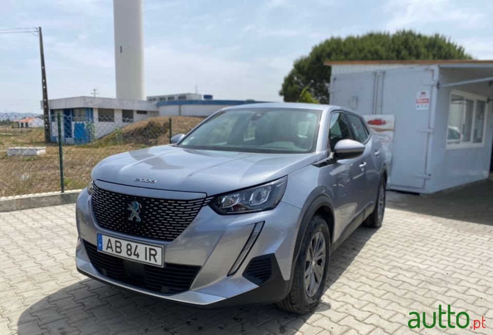 2020' Peugeot E-2008 photo #1