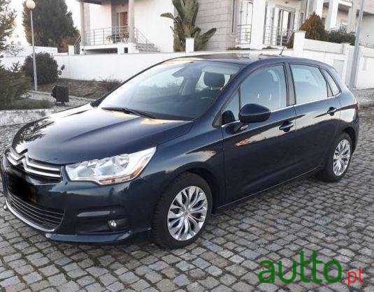 2015' Citroen C4 photo #4