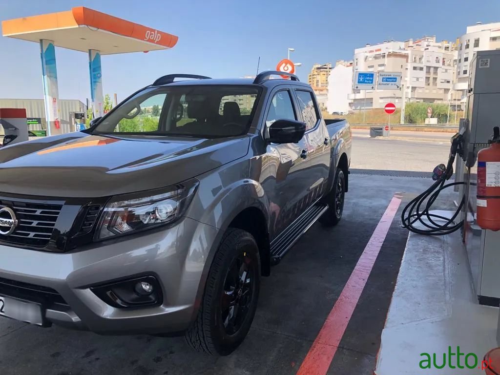 2020' Nissan Navara photo #2