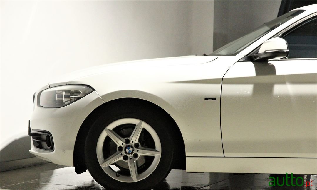 2015' BMW 116 Sport photo #6