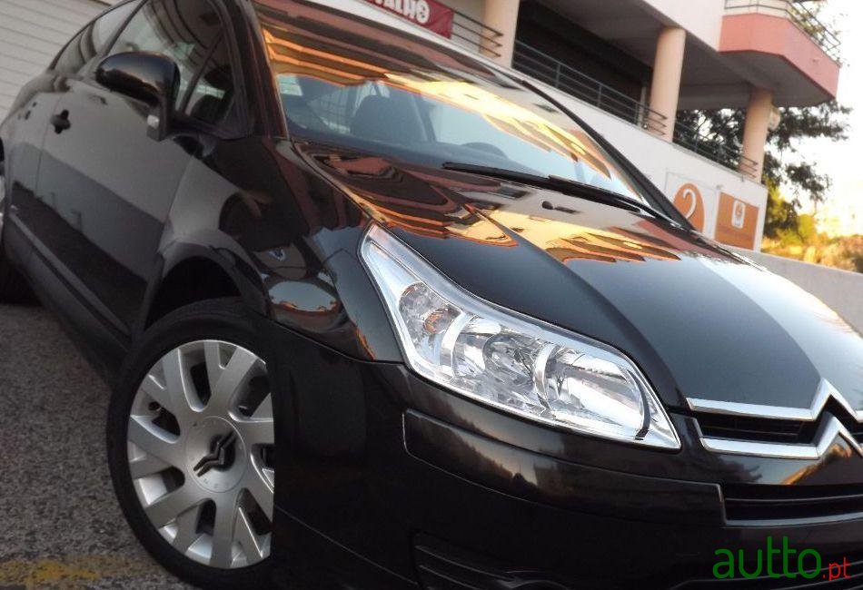 2007' Citroen C4 photo #1