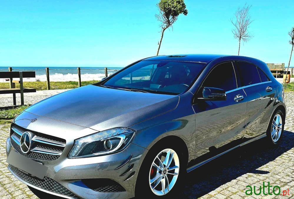 2013' Mercedes-Benz Classe A photo #3
