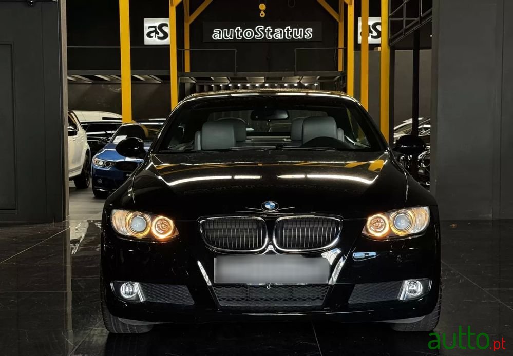 2008' BMW Série 3 I Cabrio photo #6