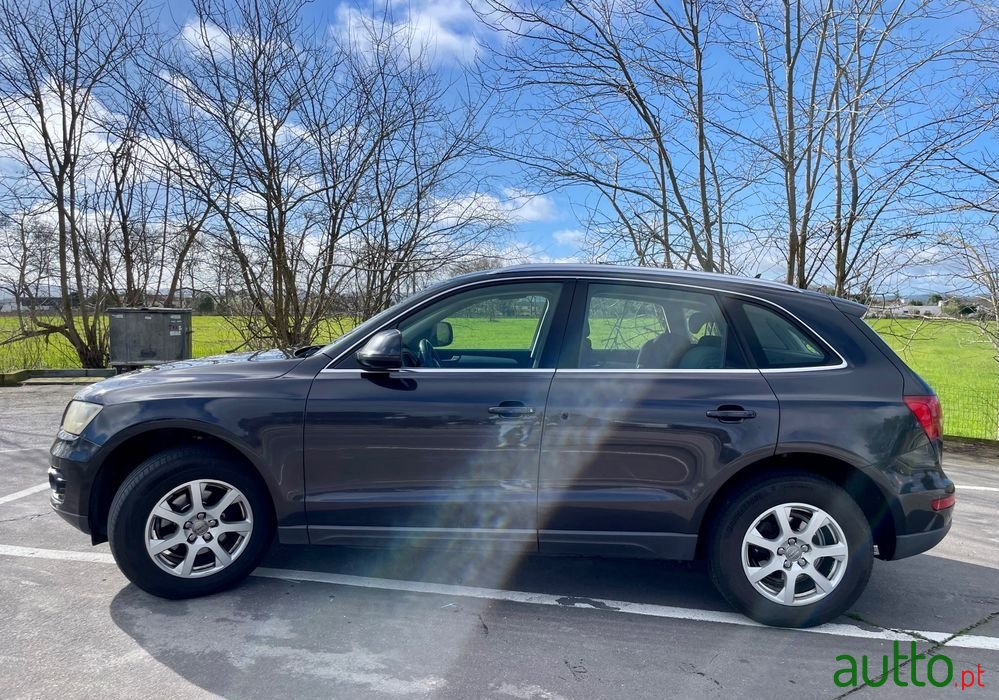 2010' Audi Q5 2.0 Tdi S-Tronic photo #2