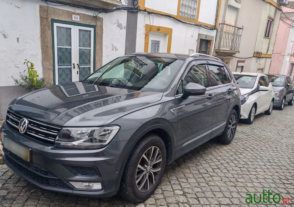 2017' Volkswagen Tiguan 2.0 Tdi Confortline photo #4