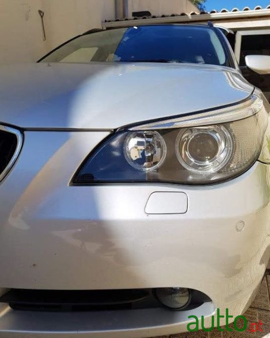 2005' BMW 535 Da Touring photo #2