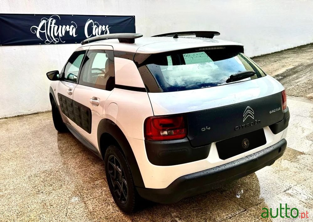 2017' Citroen C4 Cactus photo #6