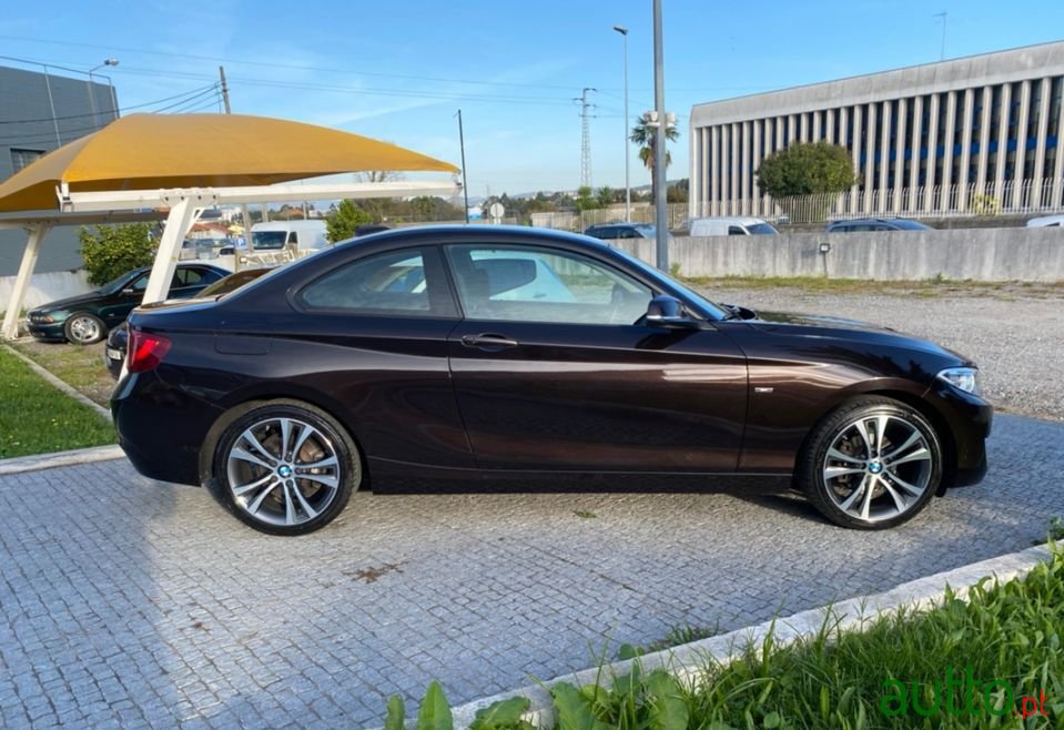 2015' BMW 218 Sport photo #4