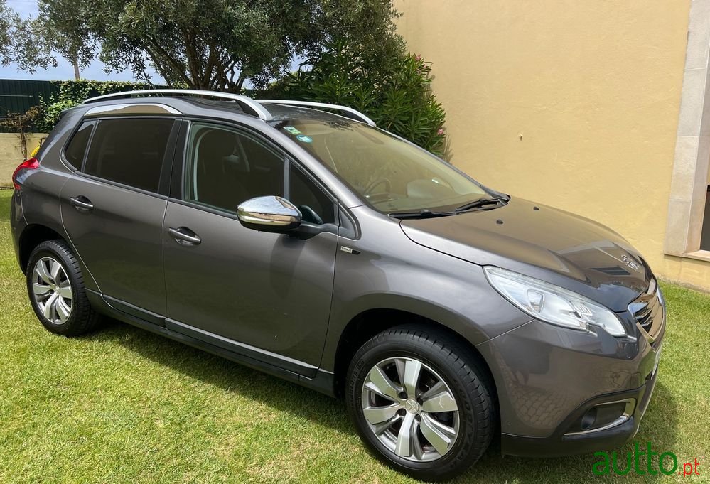 2015' Peugeot 2008 photo #2