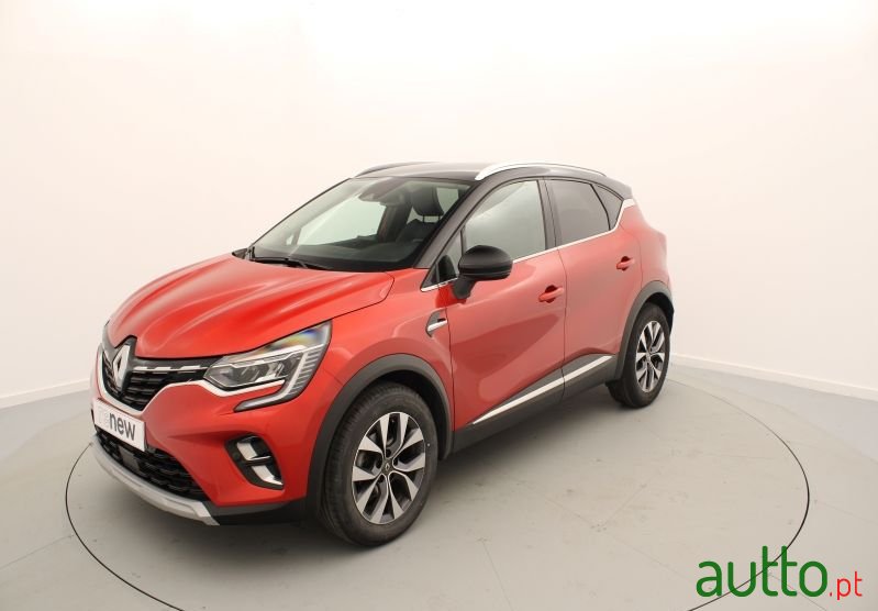 2021' Renault Captur photo #3