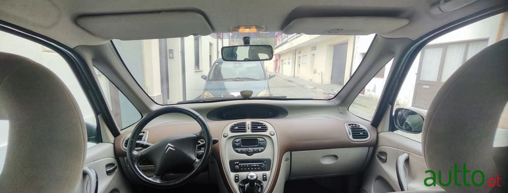 2006' Citroen Xsara Picasso 1.6I Exclusive photo #3