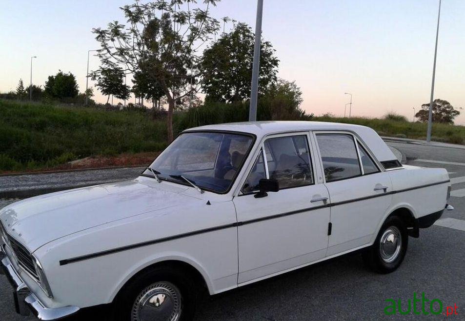 1969' Ford Cortina 1300 Deluxe photo #2