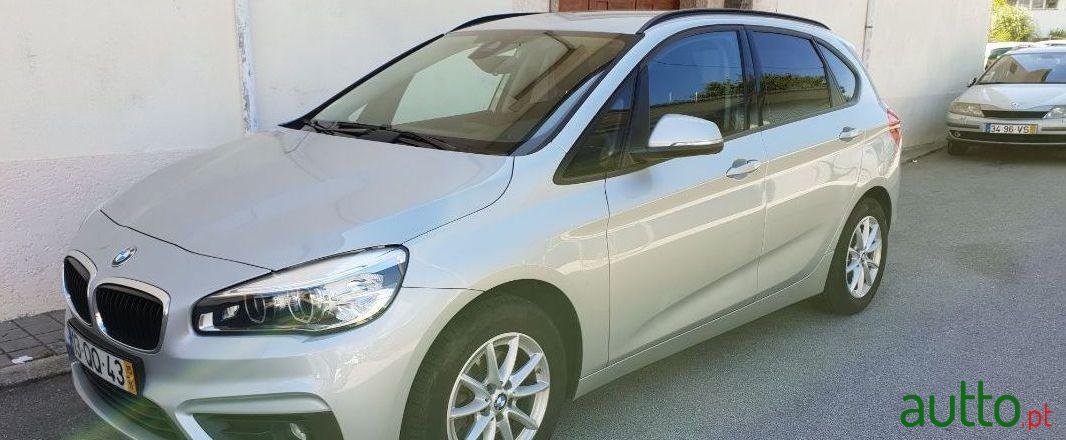 2015' BMW 216 D Avantage photo #1