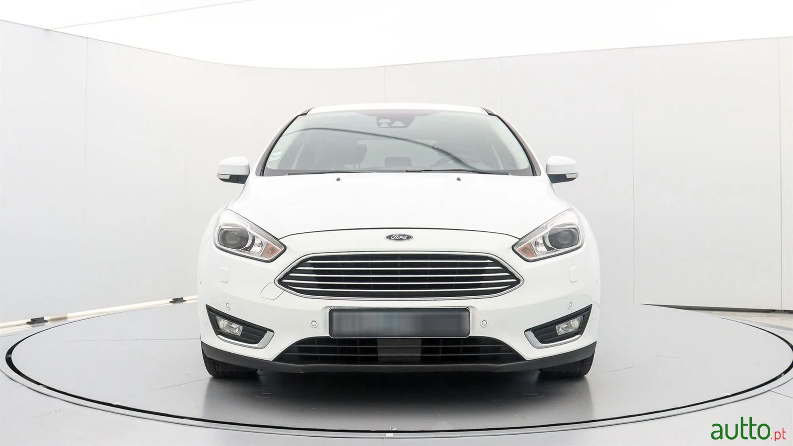 2016' Ford Focus photo #3