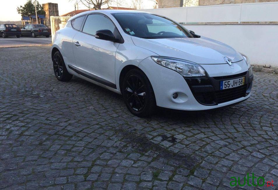 2010' Renault Mégane Coupe 1.5 Dci Dynamique photo #1