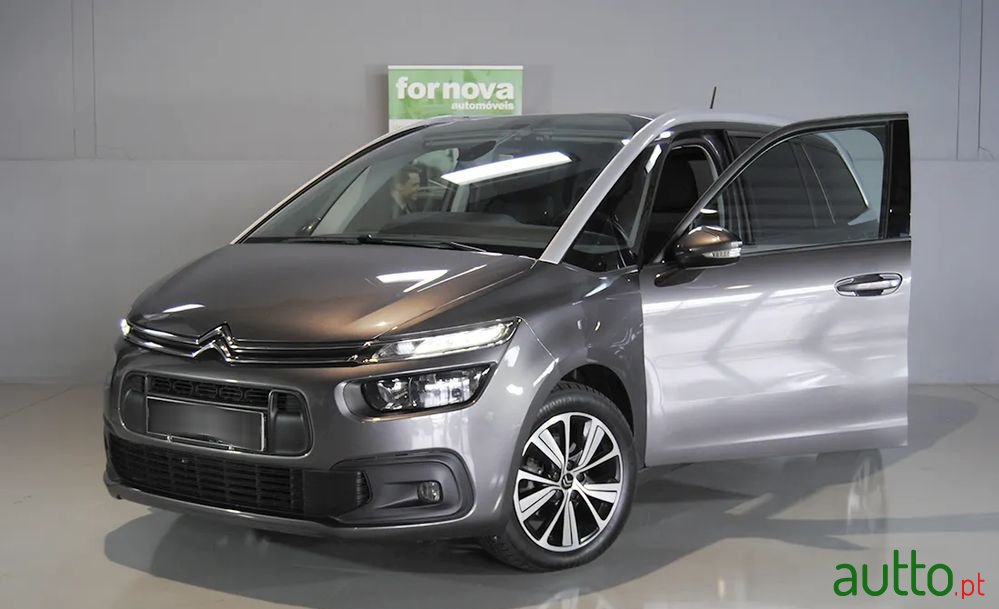 2018' Citroen C4 Grand Picasso photo #4