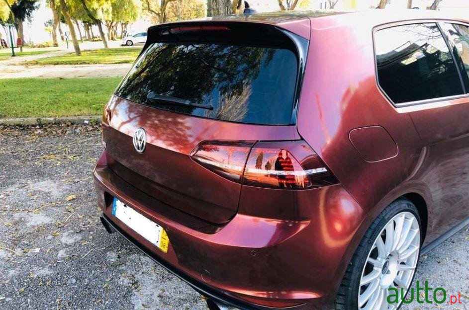 2013' Volkswagen Golf photo #1