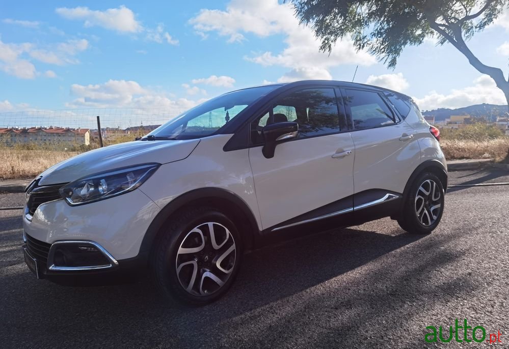 2015' Renault Captur 1.5 Dci Exclusive photo #2