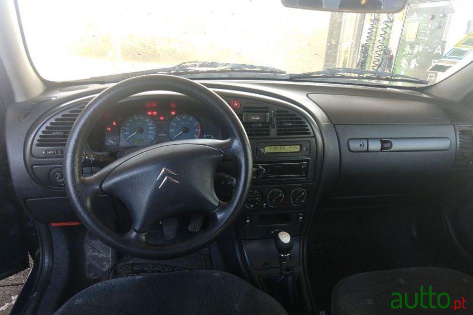 2002' Citroen Xsara 1.4 photo #3