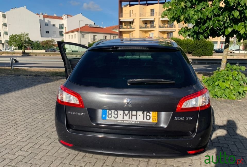 2011' Peugeot 508 Sw photo #5