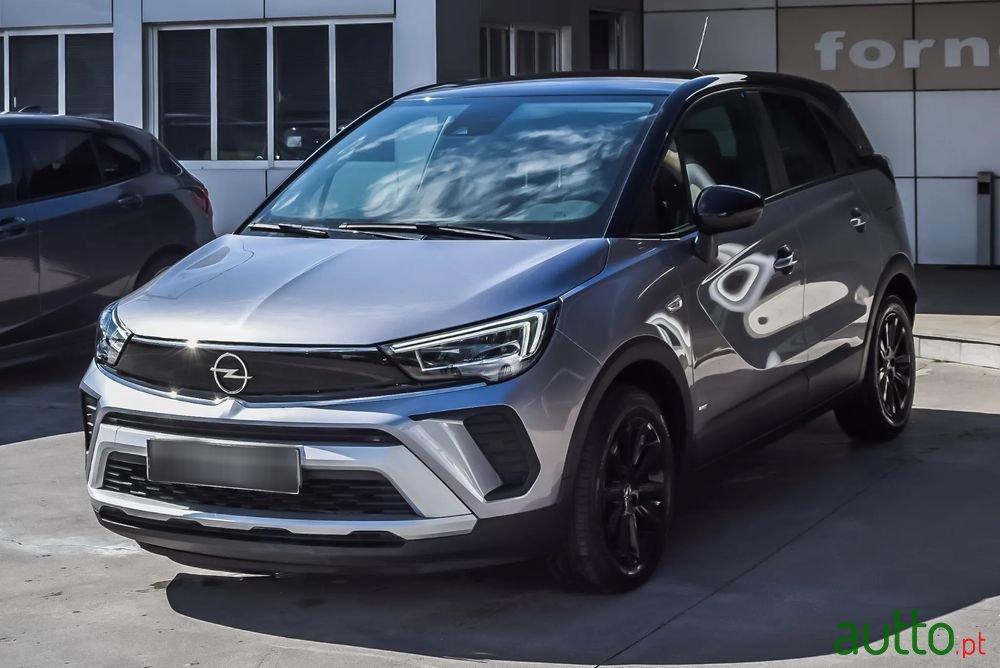 2022' Opel Crossland 1.2 Design & Tech photo #3