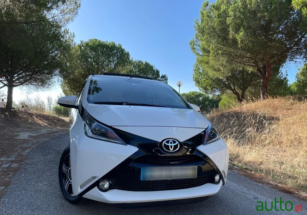 2018' Toyota Aygo 1.0 X-Wave photo #2