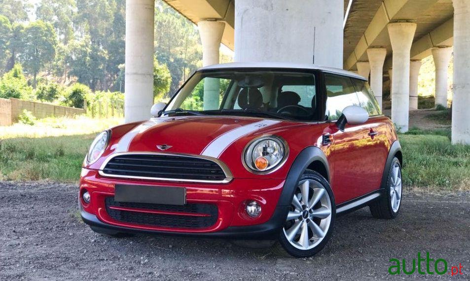 2011' MINI One Ver-D photo #3