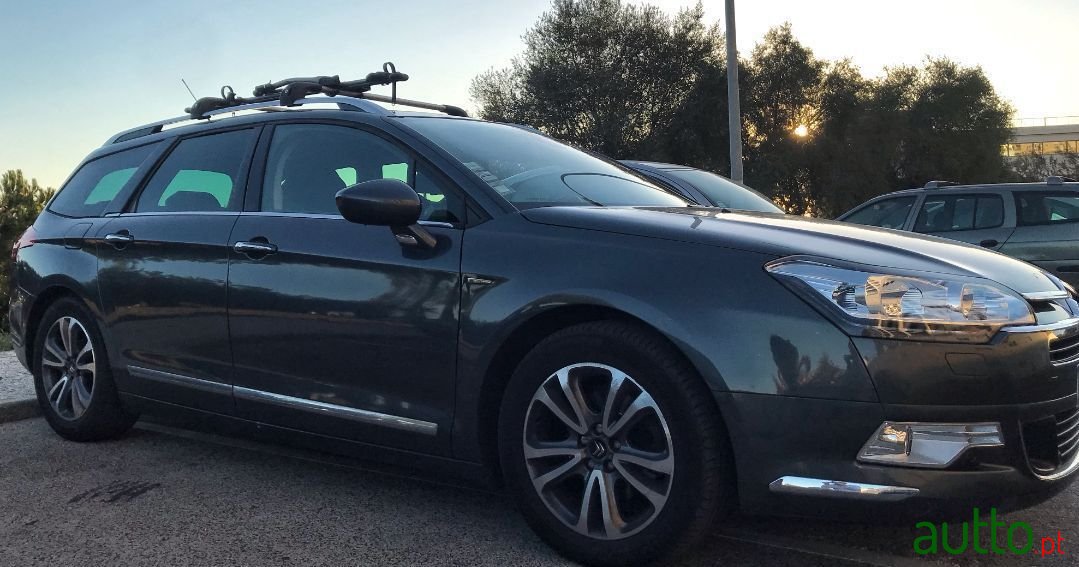 2017' Citroen C5 Tourer photo #3