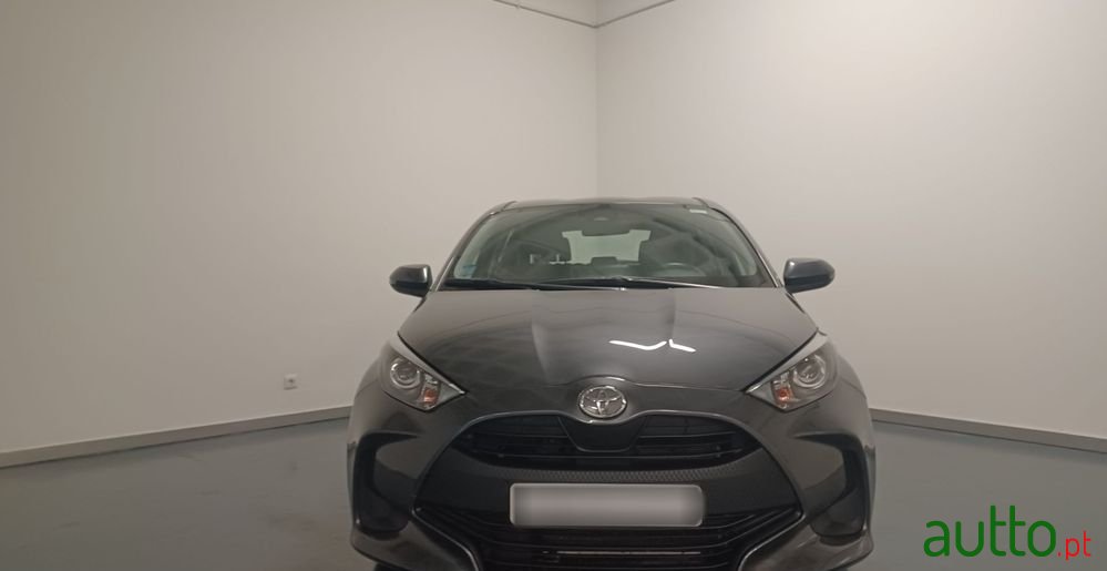 2021' Toyota Yaris photo #5