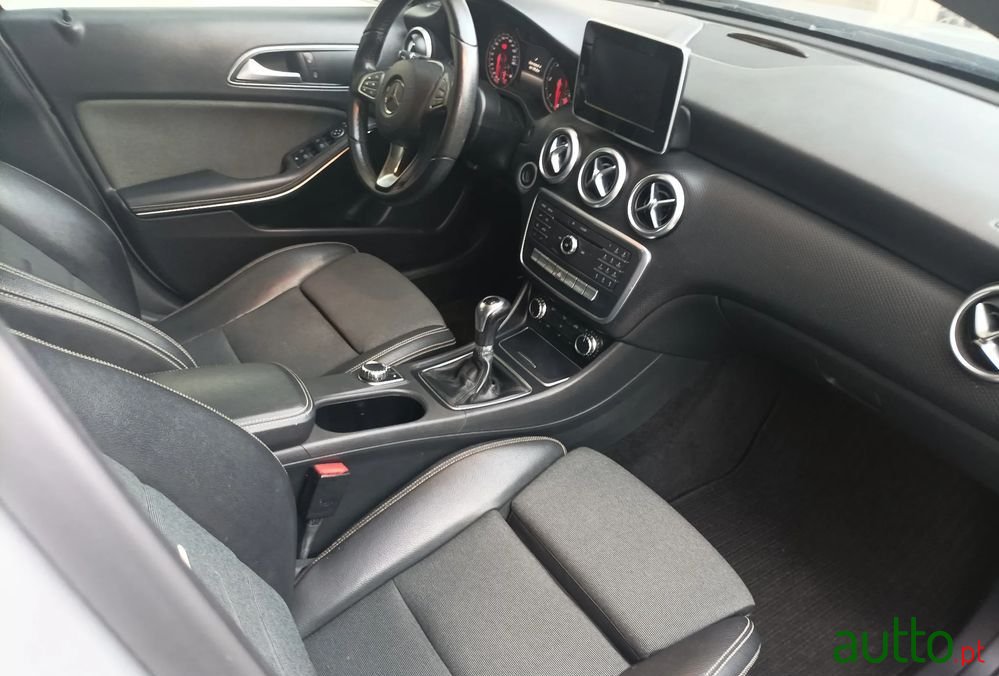 2016' Mercedes-Benz A 180 photo #6