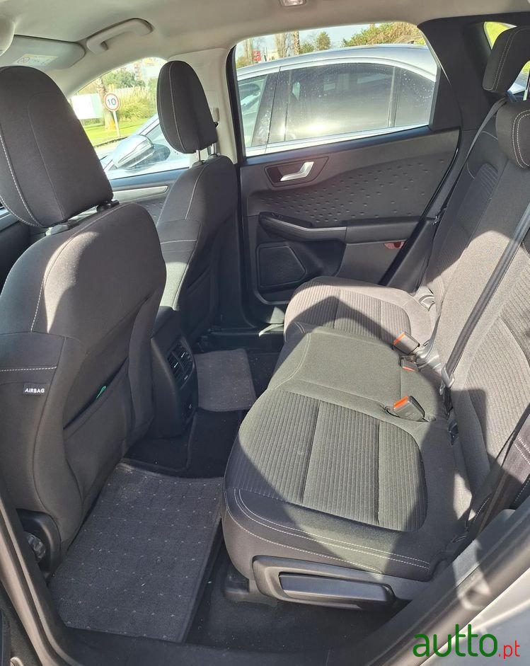 2020' Ford Kuga 2.5 Fhev Titanium photo #5
