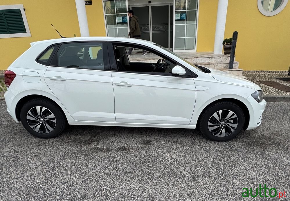 2021' Volkswagen Polo photo #2