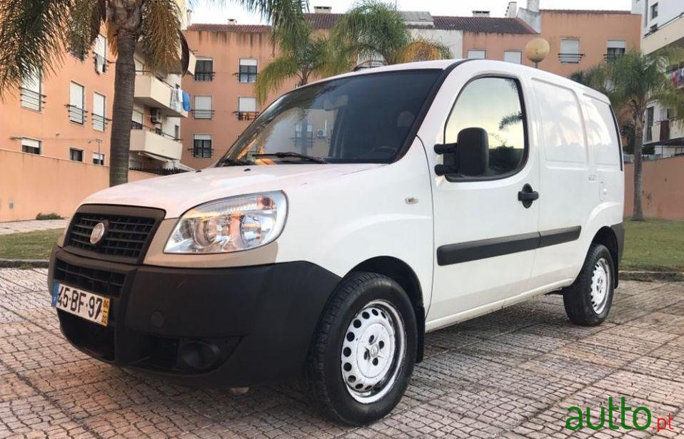 2006' Fiat Doblo 1.3 Multijet photo #1