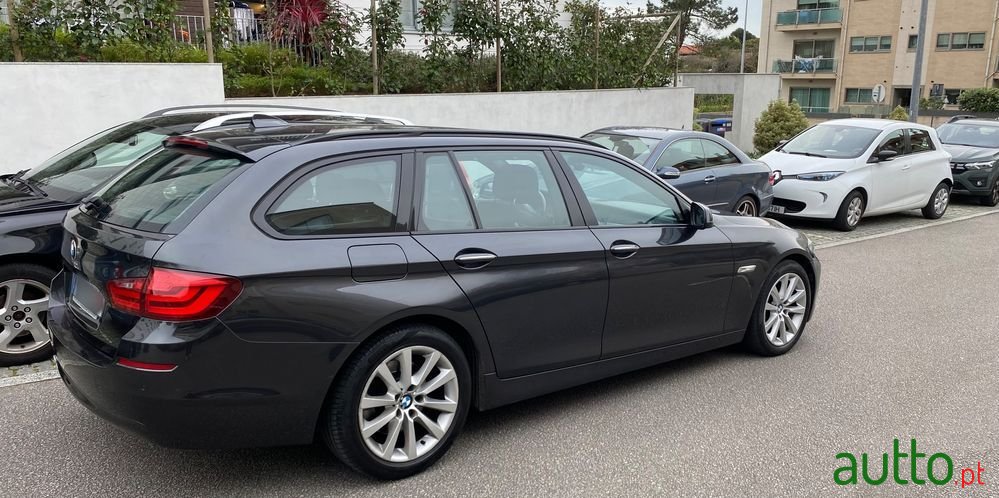 2012' BMW Série 5 D Auto photo #6