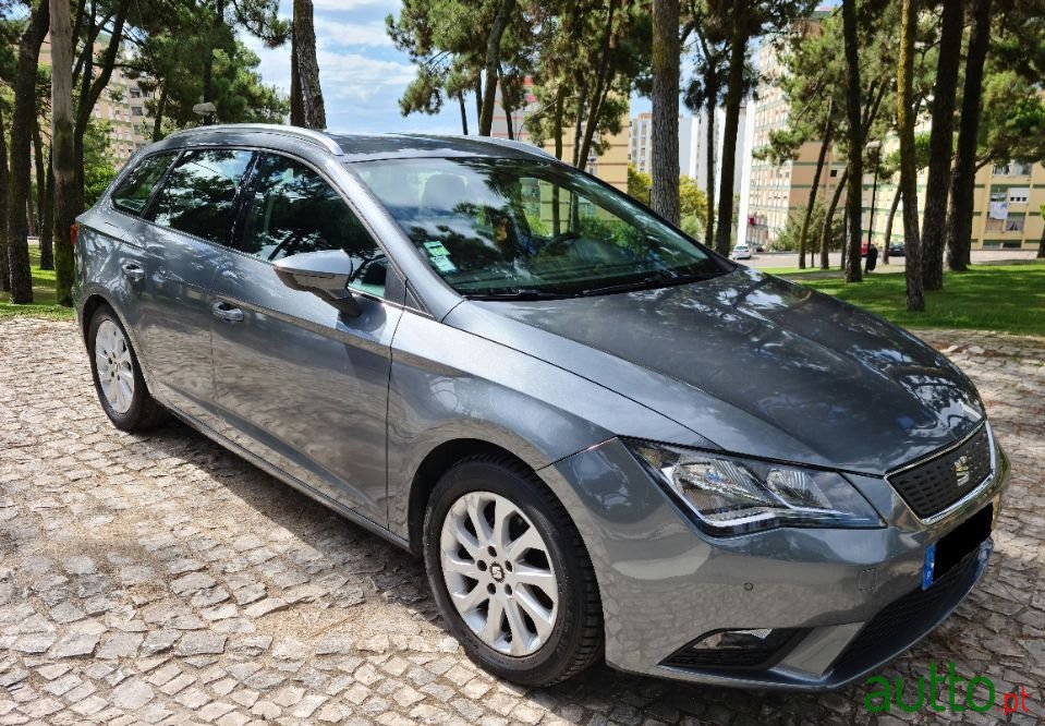 2016' SEAT Leon St photo #1