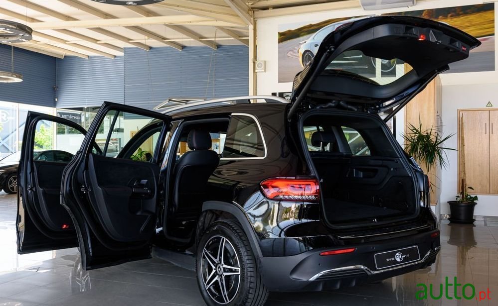 2022' Mercedes-Benz EQB photo #5