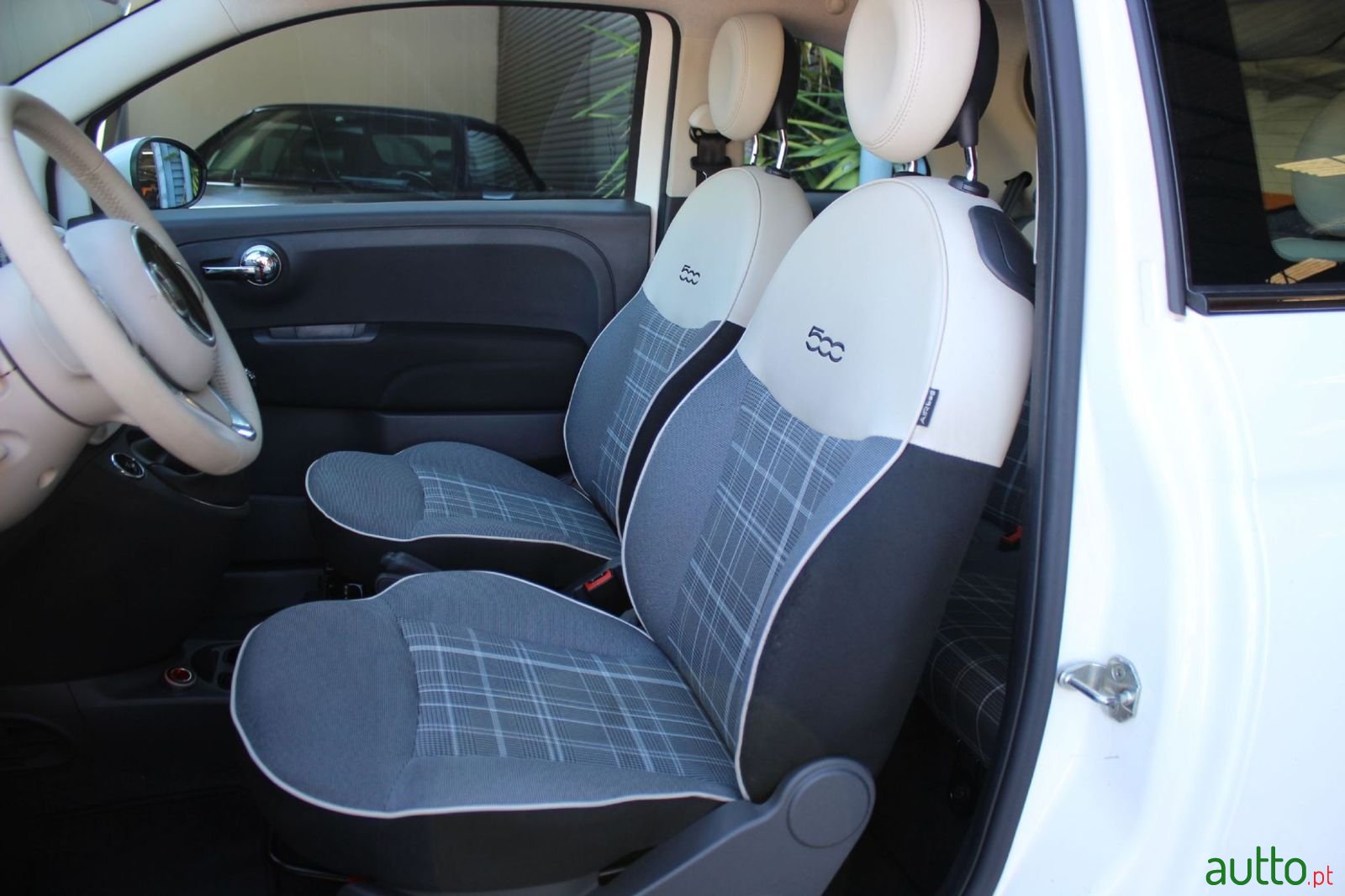 2015' Fiat 500 photo #3