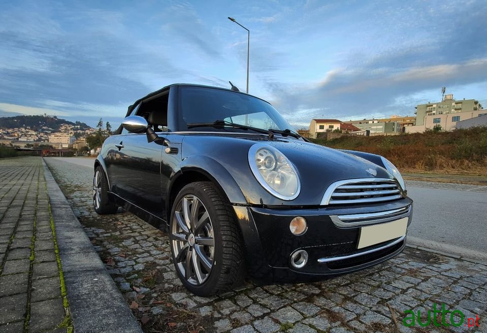 2007' MINI Cabrio photo #1