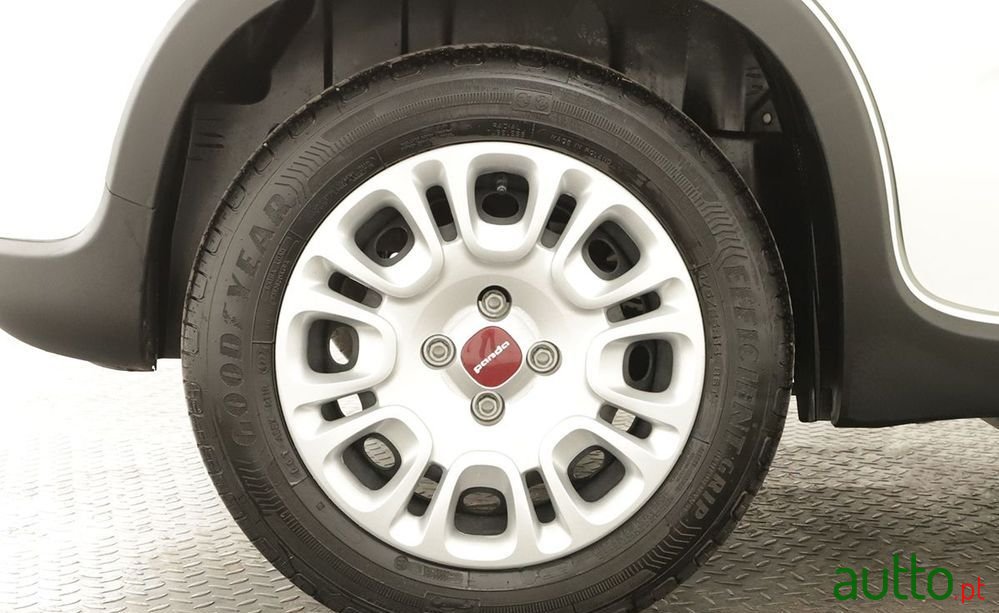 2023' Fiat Panda 1.0 Hybrid photo #5