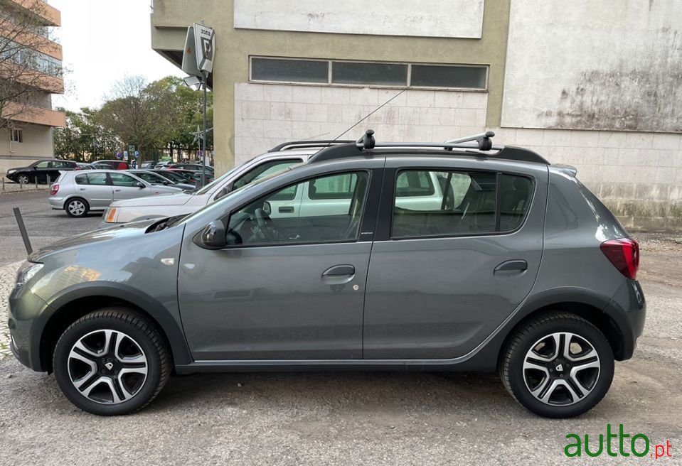 2018' Dacia Sandero photo #1