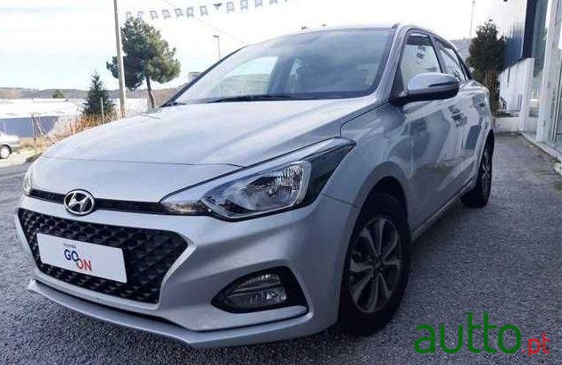 2019' Hyundai i20 Comfort photo #3
