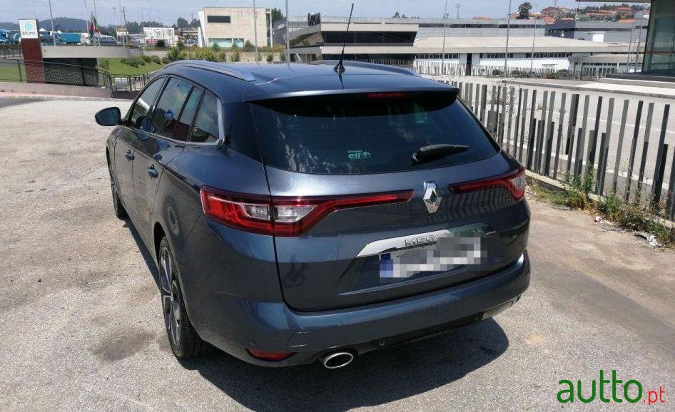 2016' Renault Megane Sport Tourer photo #4