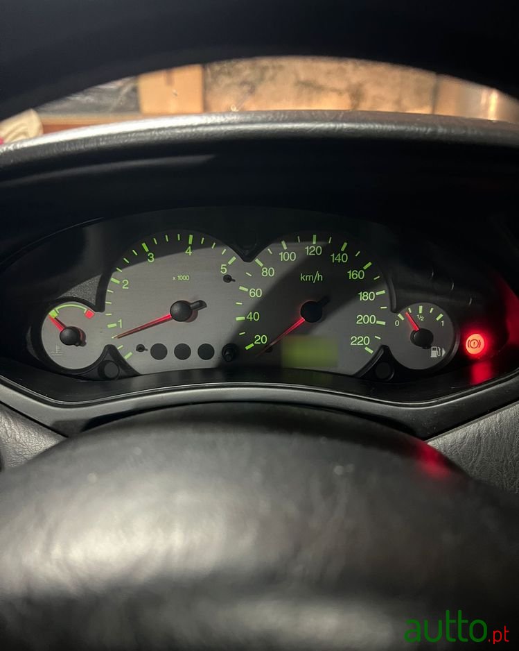 2001' Ford Focus 1.8 Tddi Trend photo #6