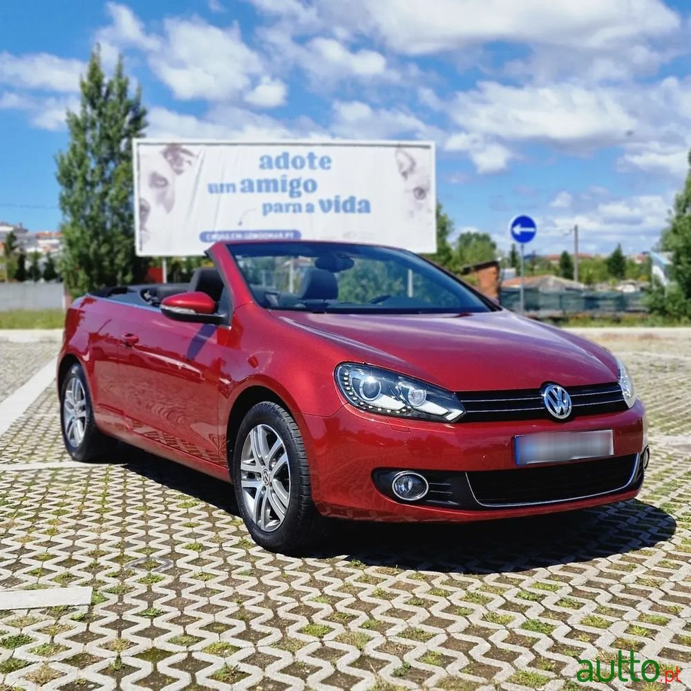 2011' Volkswagen Golf 1.6 Tdi photo #1